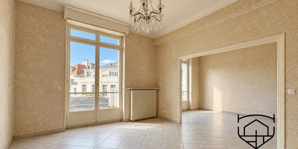 appartement à PAU (64000)