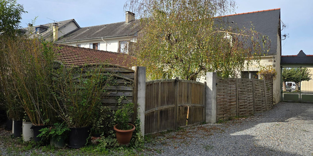 maison à BENAC (65380)