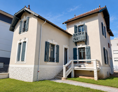 maison  PAU