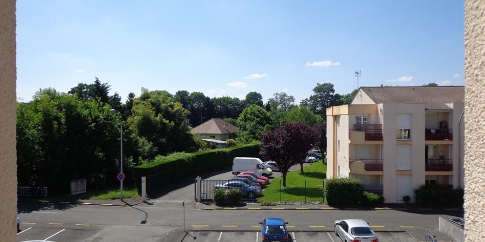 appartement à LONS (64140)