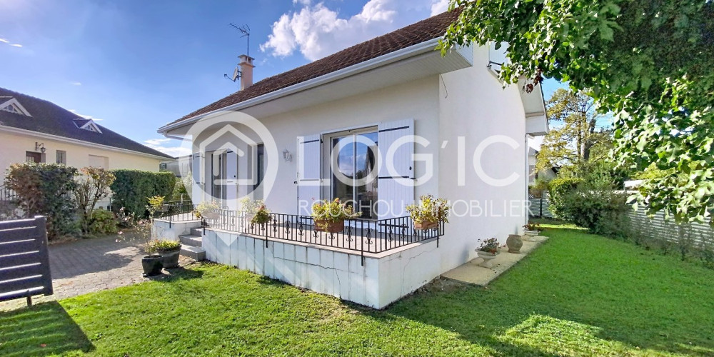 maison à PAU (64000)