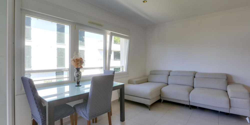 appartement à URRUGNE (64122)