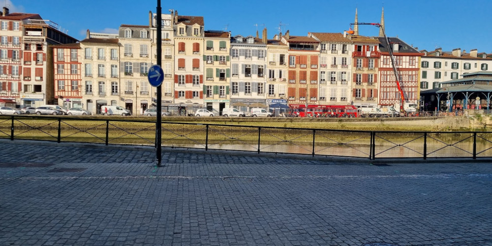 immeuble à BAYONNE (64100)