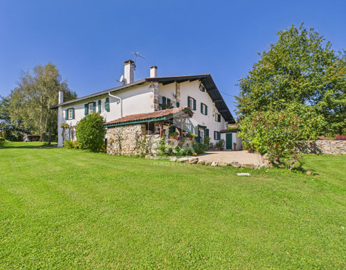 maison  CAMBO LES BAINS