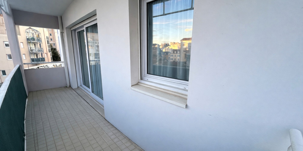 appartement à PAU (64000)