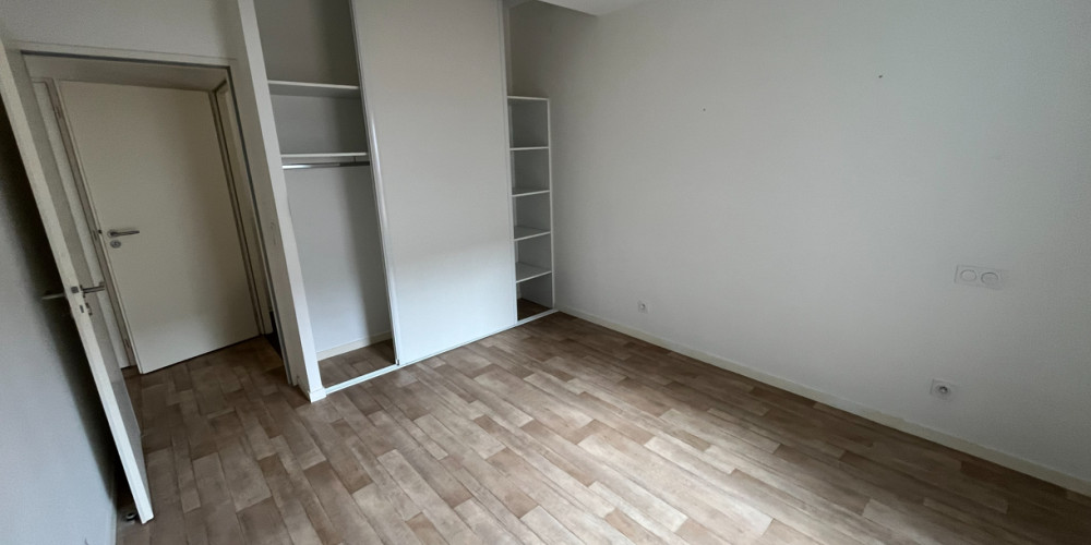 appartement à PAU (64000)