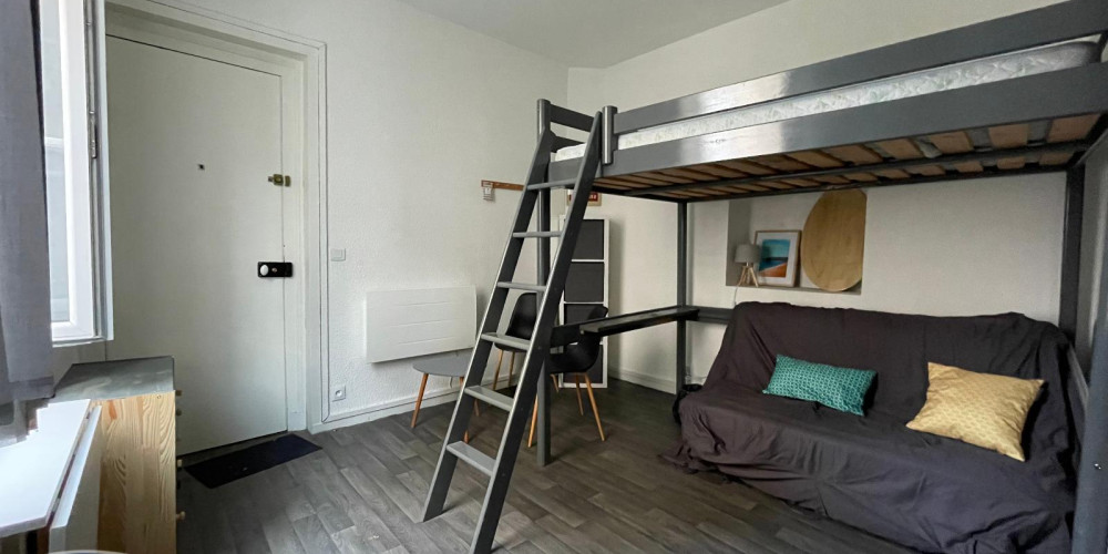 appartement à PAU (64000)