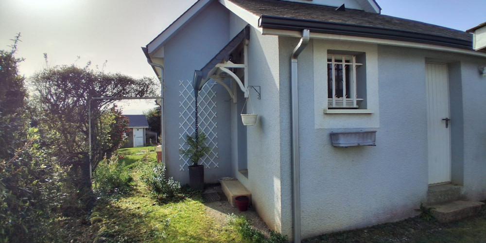 maison à LUC (65190)