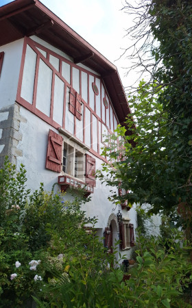 Maison  URT