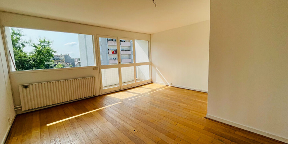 appartement à PAU (64000)