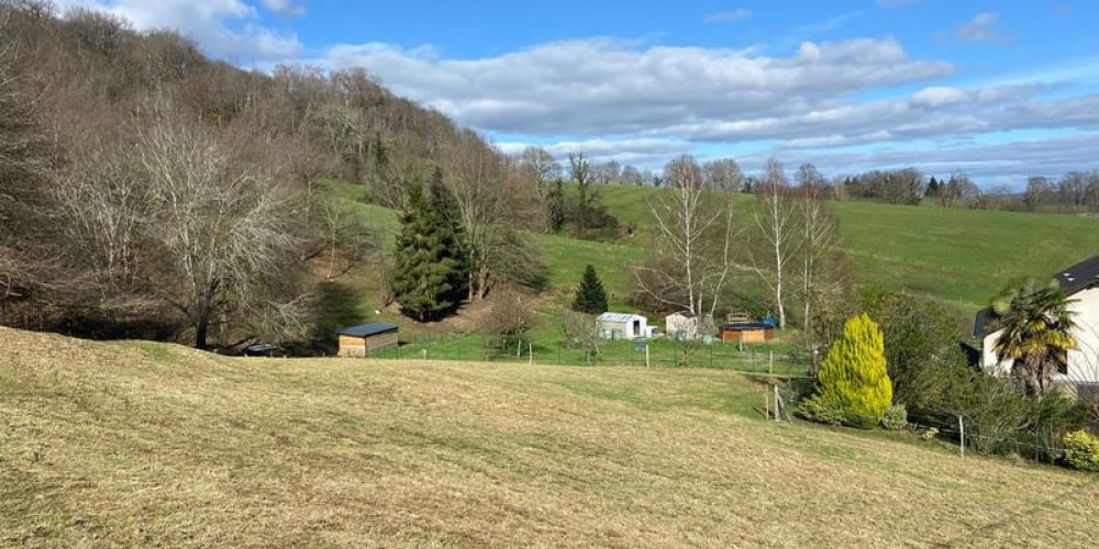 terrain à NAY (64800)