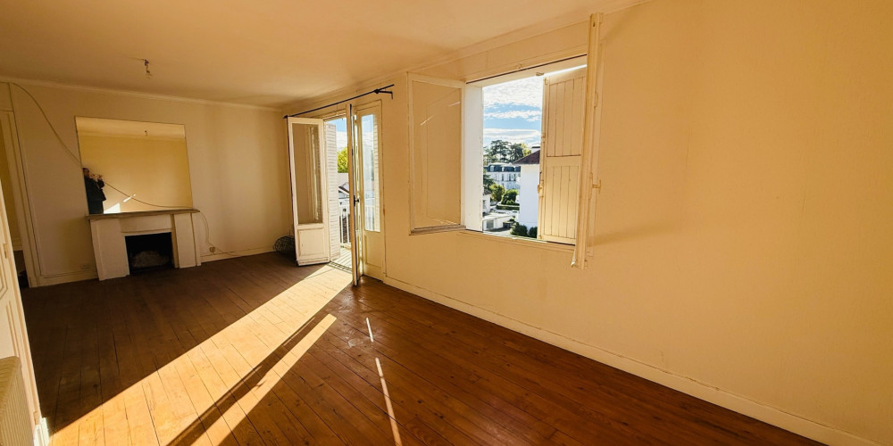 appartement à PAU (64000)