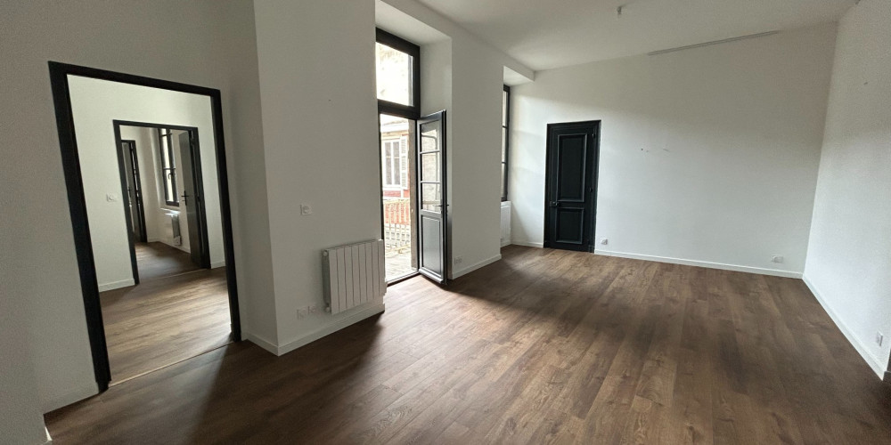 appartement à PAU (64000)
