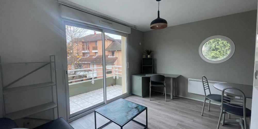 appartement à PAU (64000)