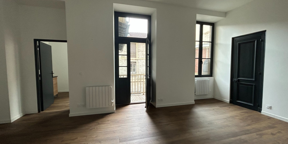 appartement à PAU (64000)