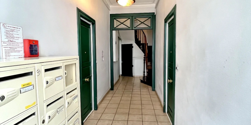 appartement à PAU (64000)