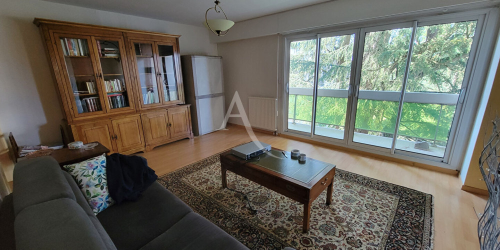 appartement à PAU (64000)