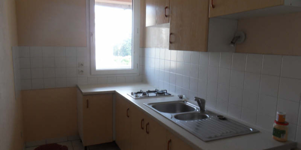 appartement à PAU (64000)