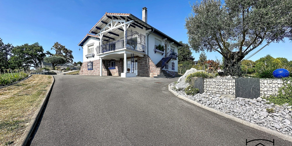 maison à GAN (64290)