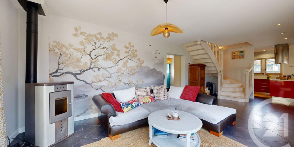 maison à BASSUSSARRY (64200)