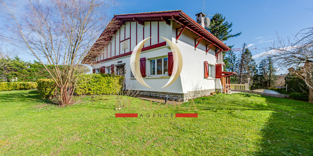 maison à URRUGNE (64122)