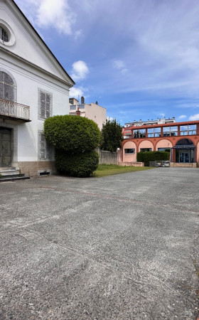 Local commercial  TARBES