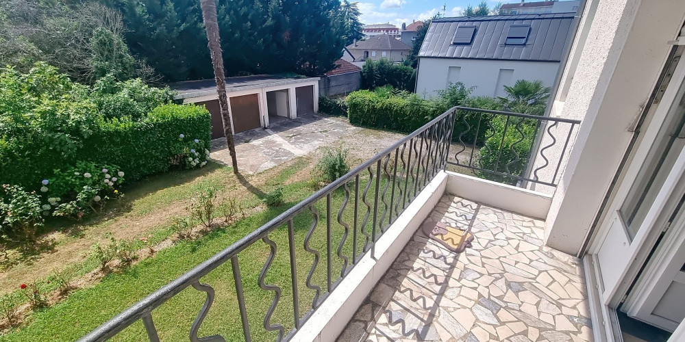 appartement à PAU (64000)