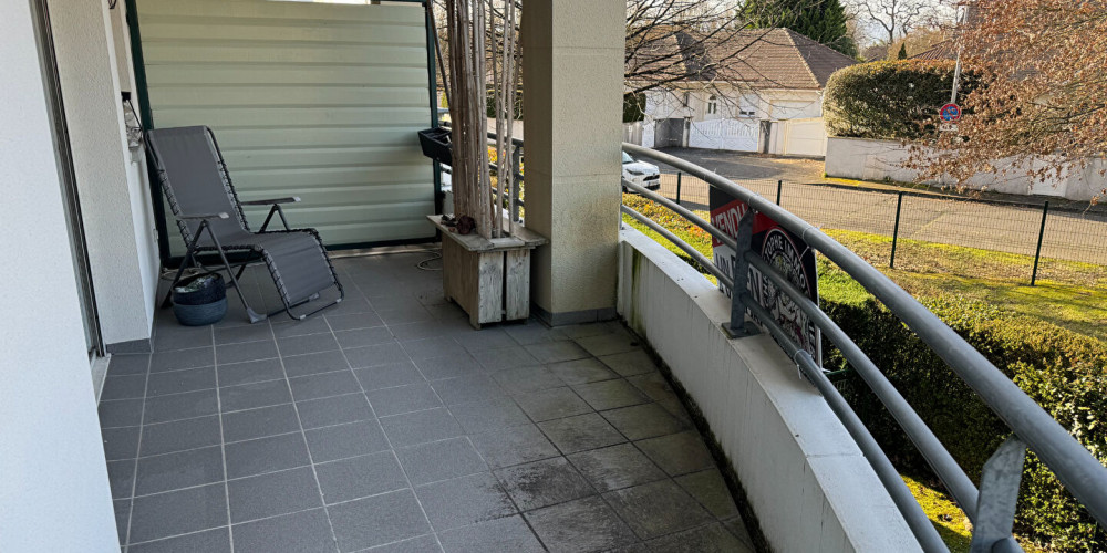 appartement à LONS (64140)