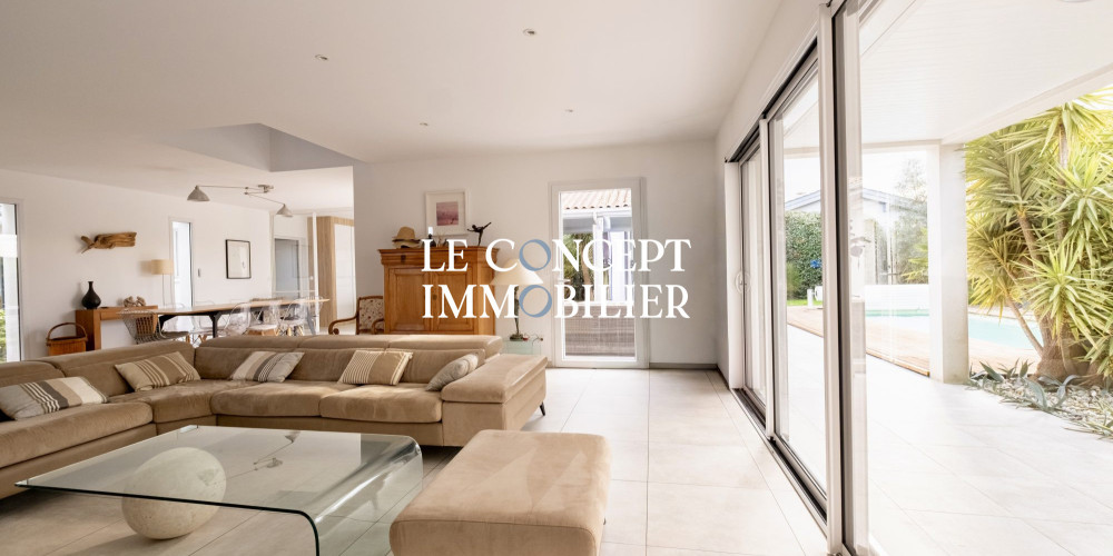 maison à BASSUSSARRY (64200)