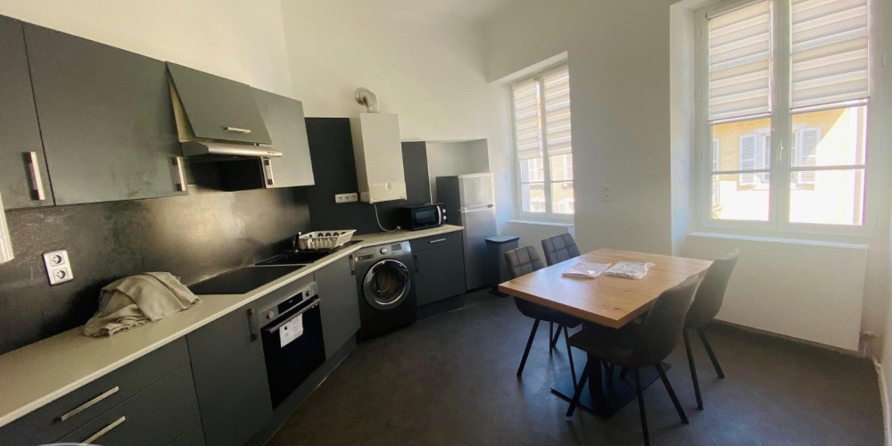 appartement à PAU (64000)