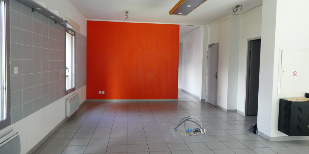 local commercial à LOURDES (65100)