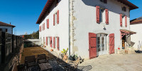 maison à URT (64240)