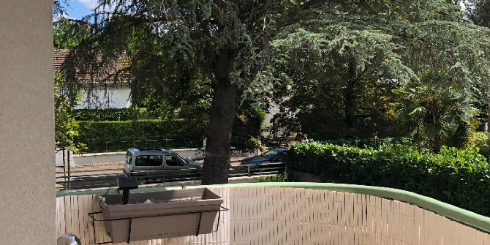 appartement à PAU (64000)