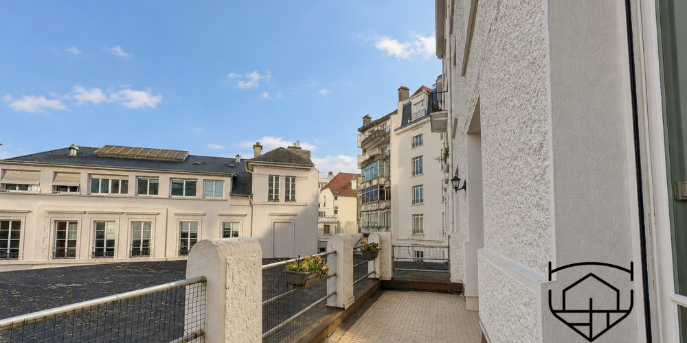 appartement à PAU (64000)