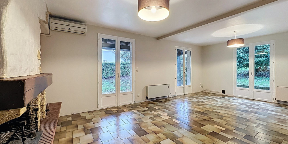 maison à SERRES MORLAAS (64160)