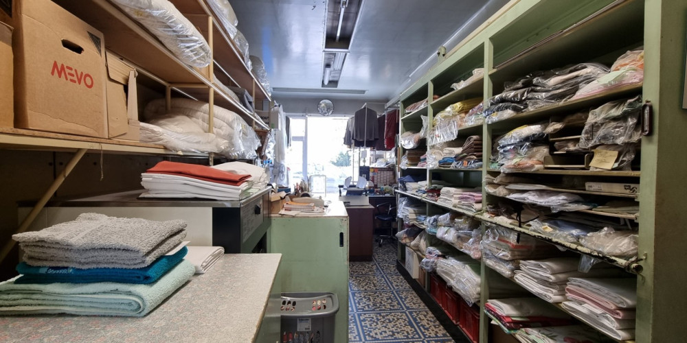 local commercial à BAYONNE (64100)