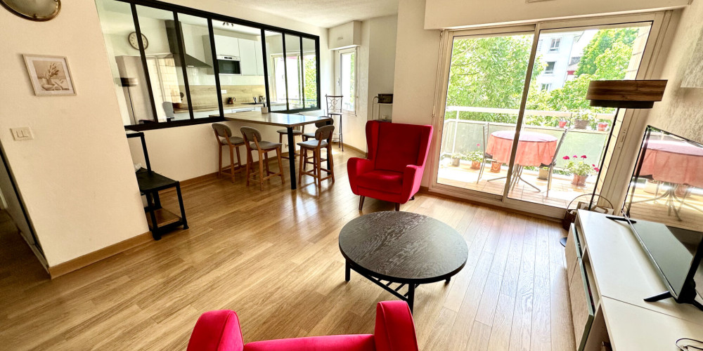appartement à PAU (64000)