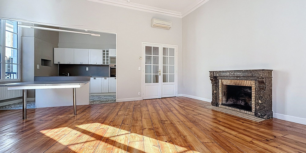 appartement à PAU (64000)