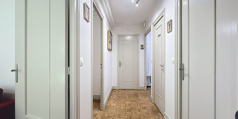 appartement à PAU (64000)