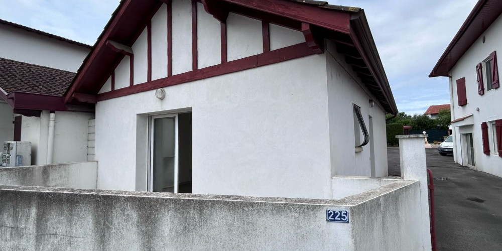 maison à USTARITZ (64480)