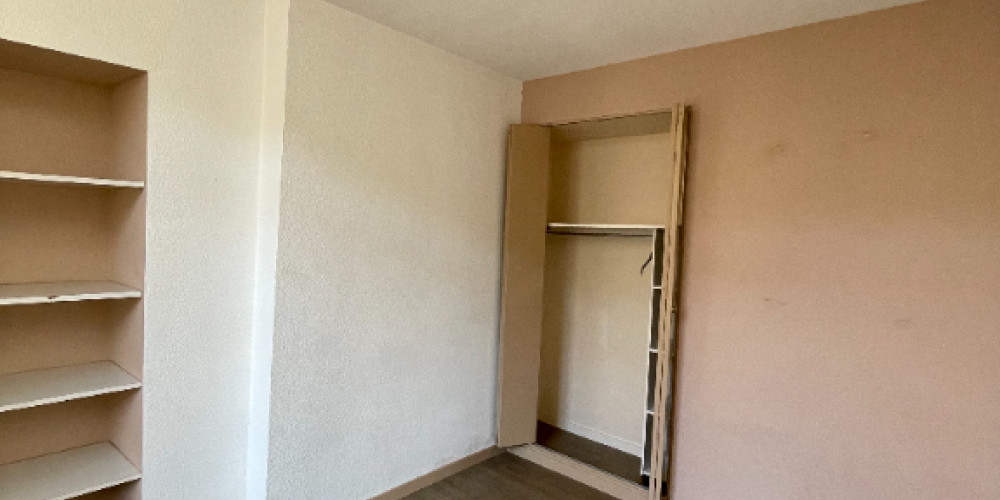 appartement à PAU (64000)