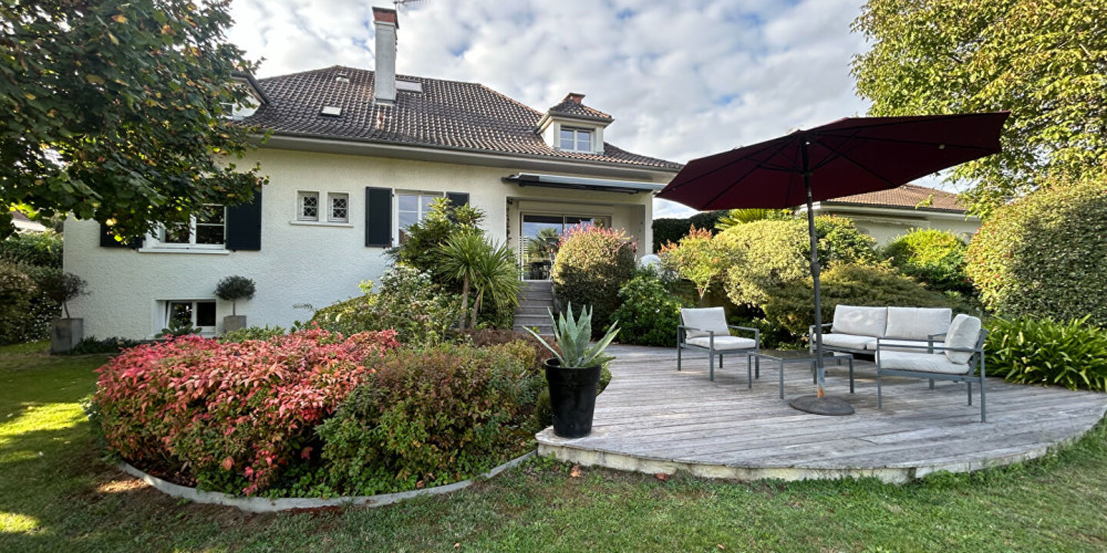 maison à PAU (64000)