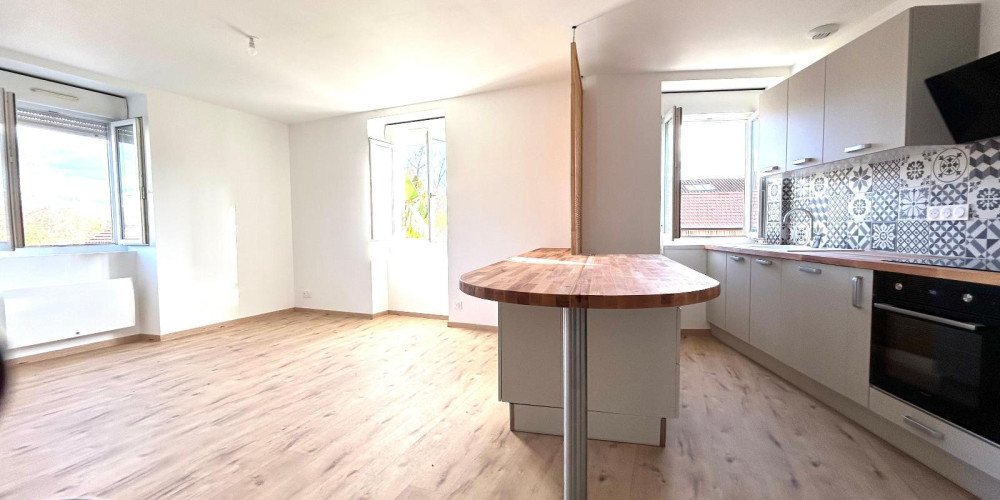 appartement à GELOS (64110)
