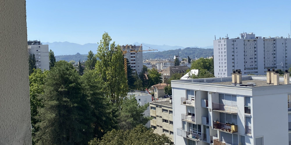 appartement à PAU (64000)