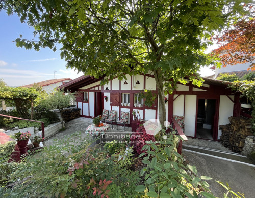 maison  GUETHARY