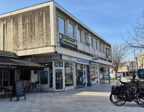 local commercial  BAYONNE