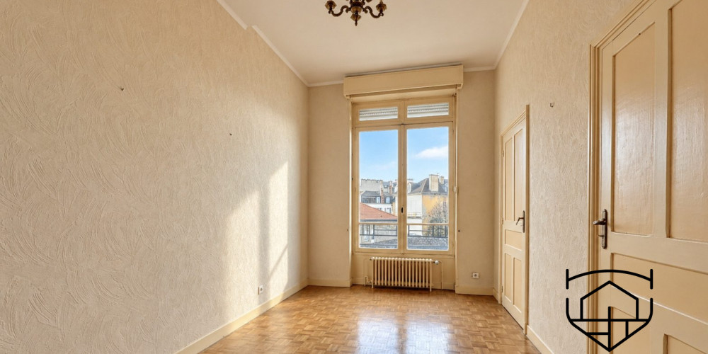 appartement à PAU (64000)