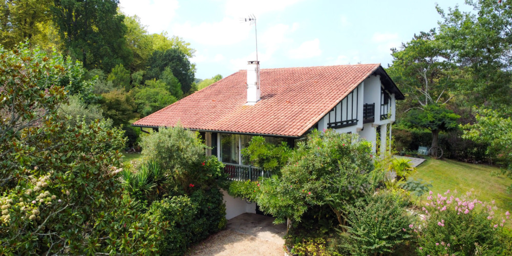 maison à AHETZE (64210)