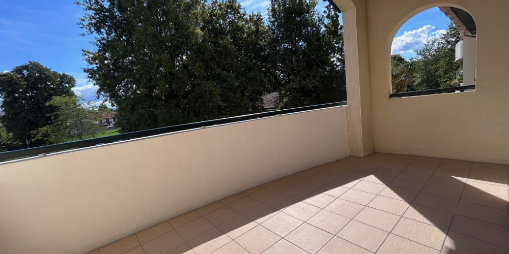 appartement à USTARITZ (64480)