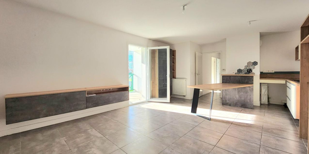 appartement à ST PIERRE D IRUBE (64990)